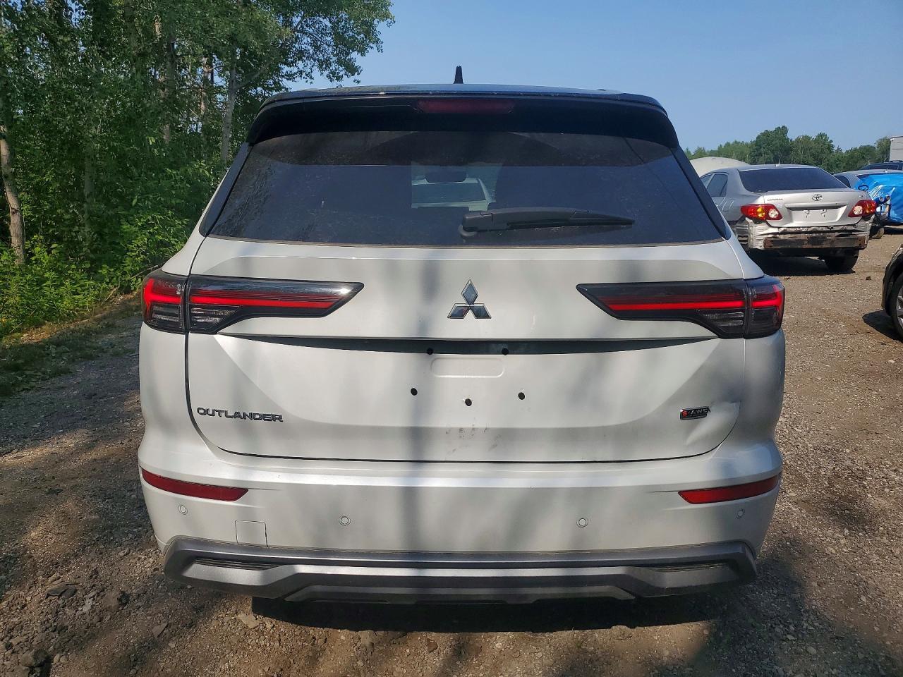 2025 Mitsubishi Outlander Sel - zdjęcie 6