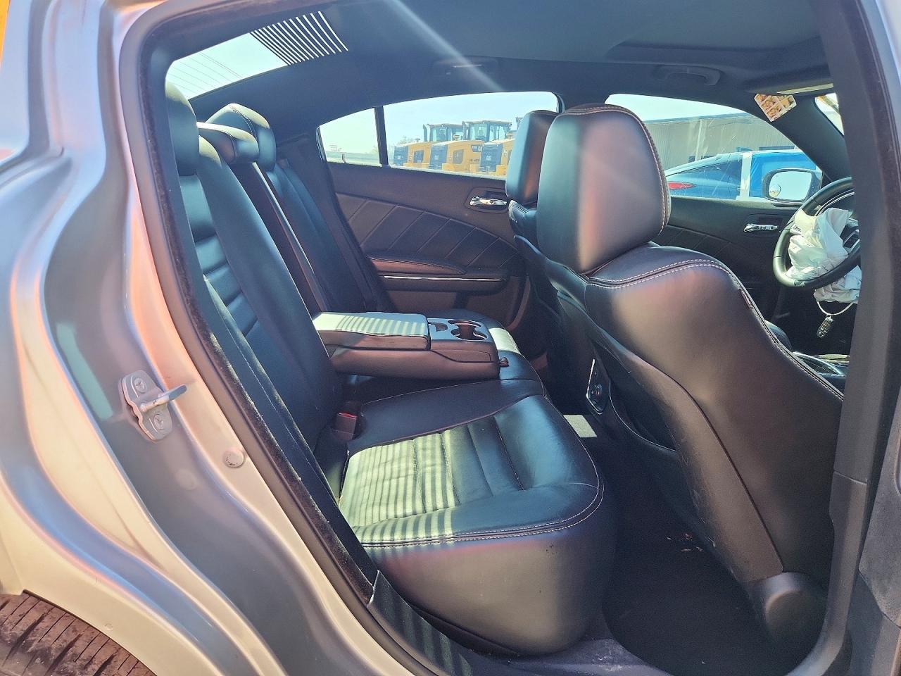 2014 Dodge Charger R/T - zdjęcie 10