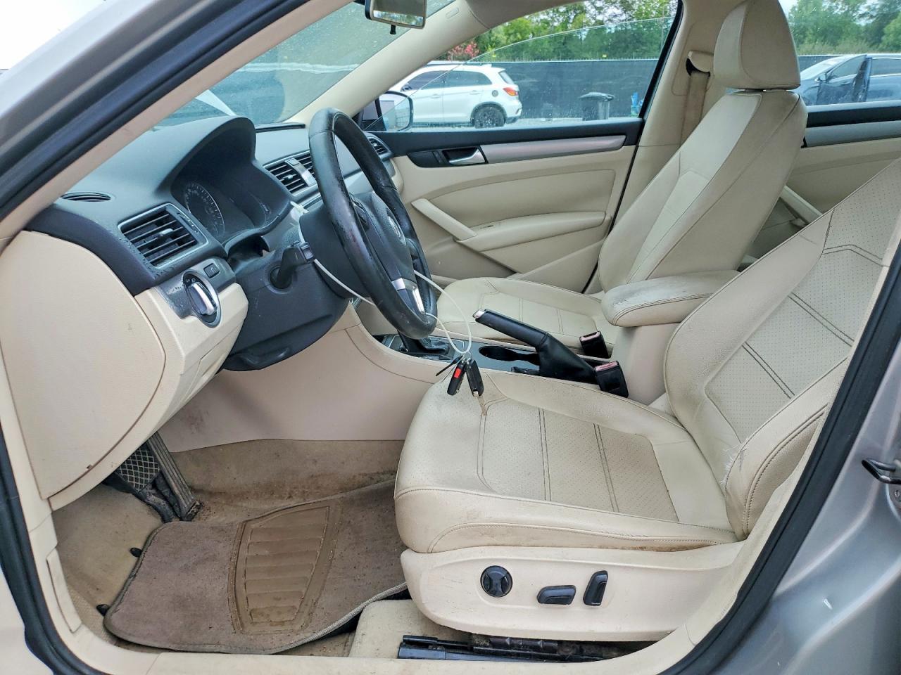 2014 Volkswagen Passat S - zdjęcie 7