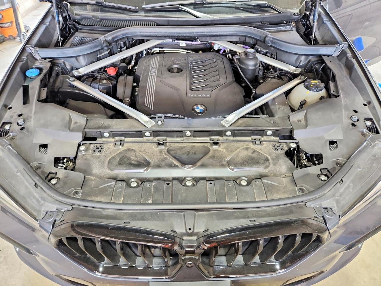 2021 BMW X6 xDrive40I - zdjęcie 12