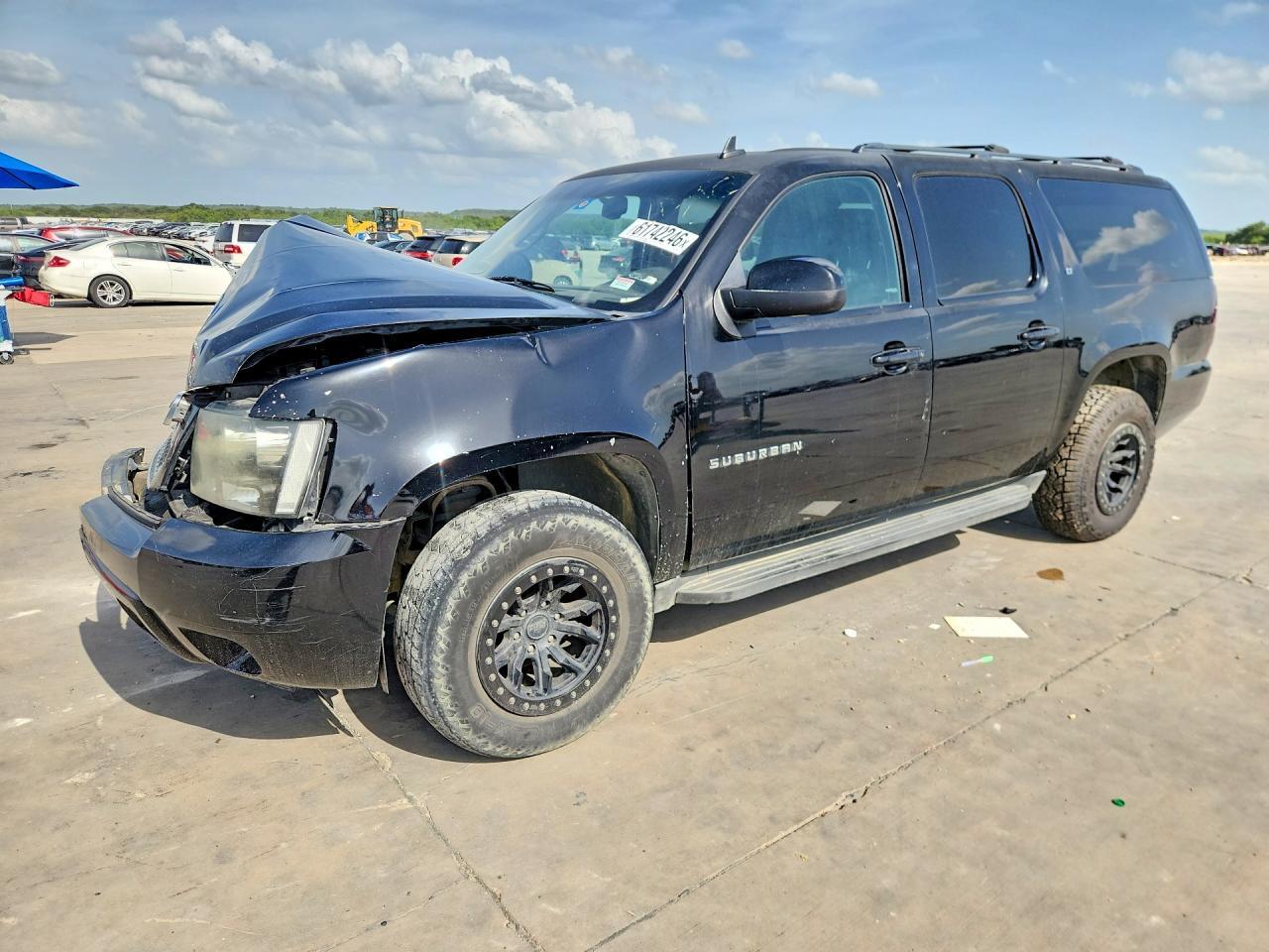 2013 Chevrolet Suburban K1500 Lt - zdjęcie główne