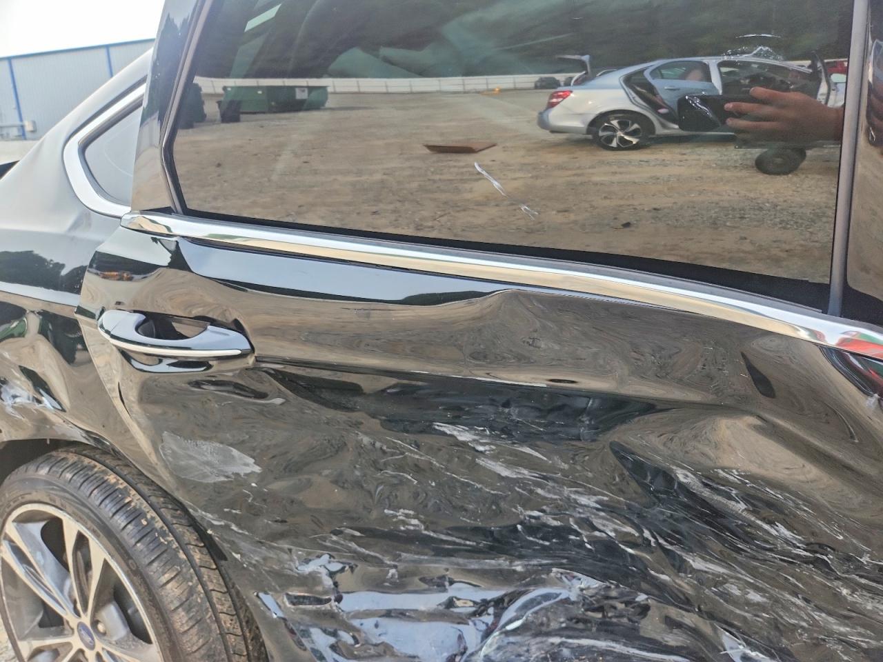 2020 Ford Fusion Titanium - zdjęcie 10