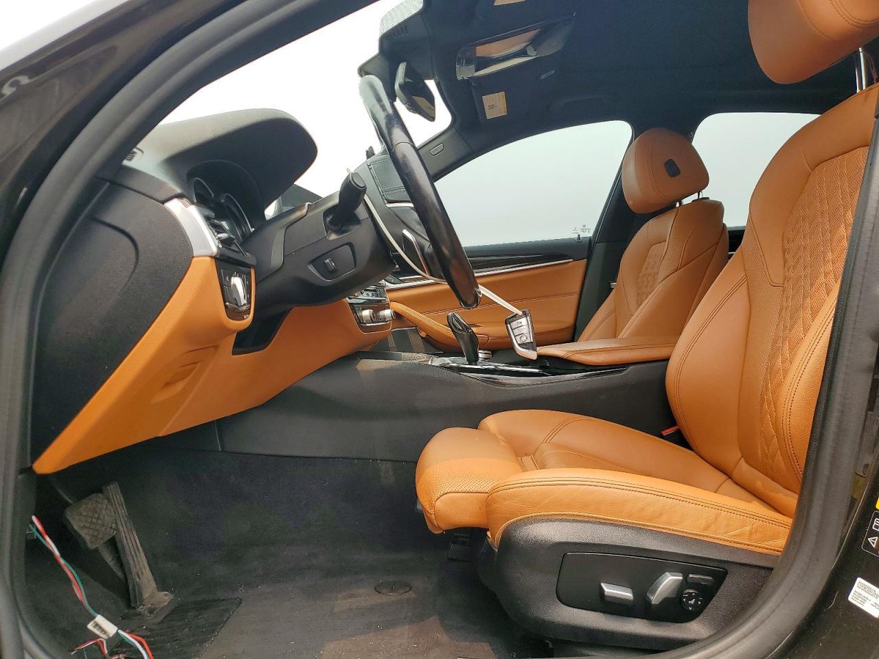 2018 BMW Seria 5 540i - zdjęcie 7