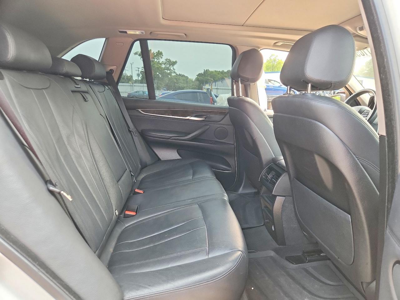 2015 BMW X5 xDrive35I - zdjęcie 11