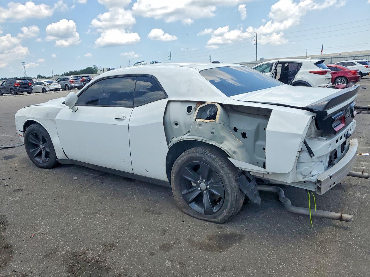 2021 Dodge Challenger Sxt - zdjęcie 2