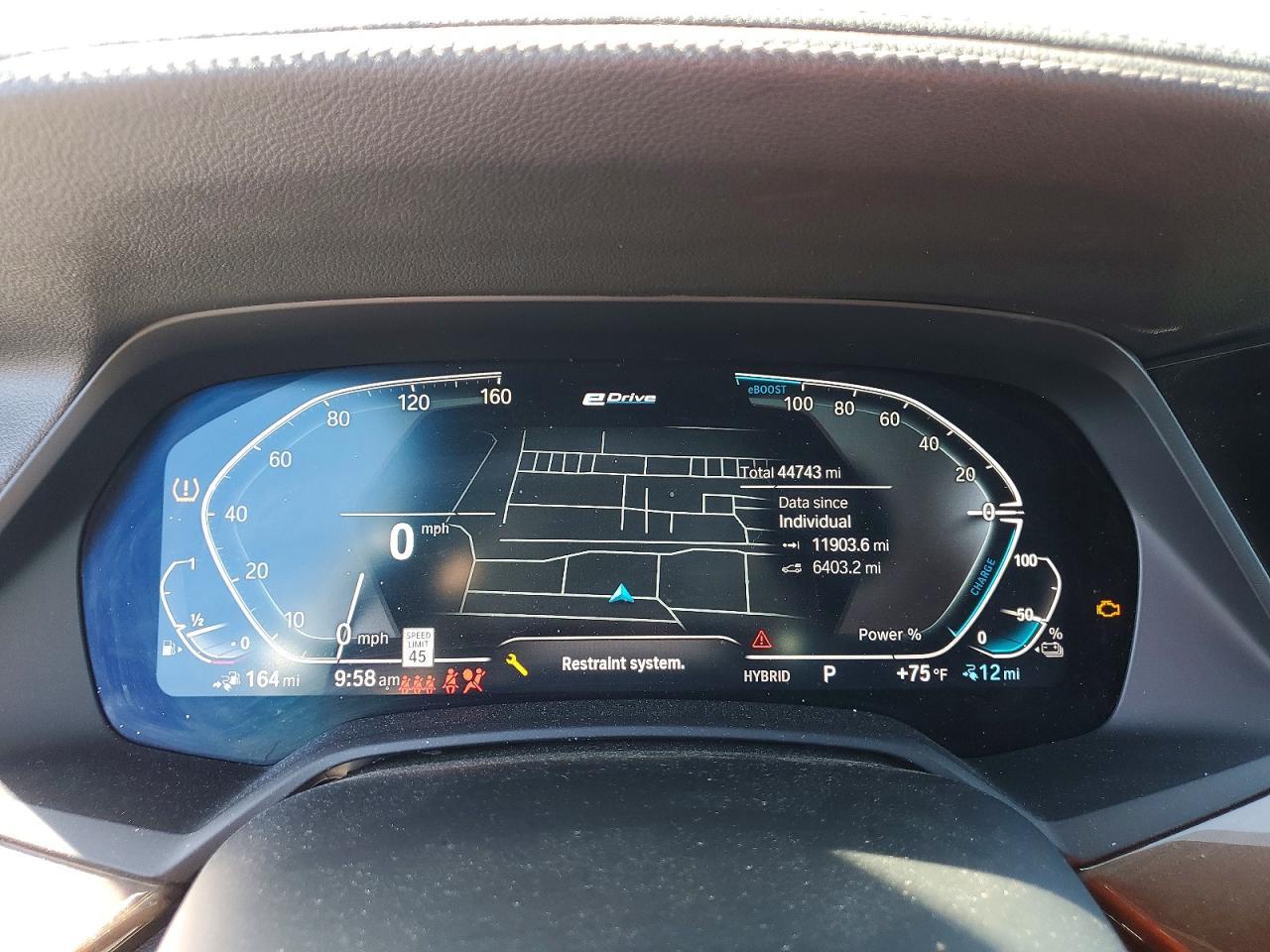 2021 BMW X5 xDrive45E - zdjęcie 9