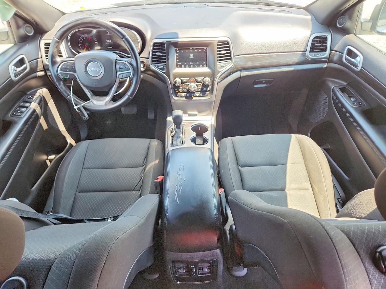 2021 Jeep Grand Cherokee Laredo - zdjęcie 8