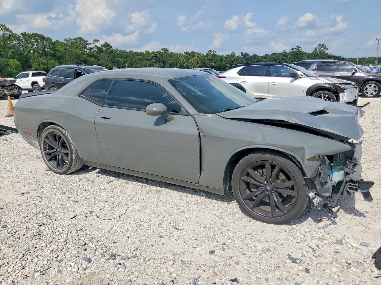 2017 Dodge Challenger Sxt - zdjęcie 4