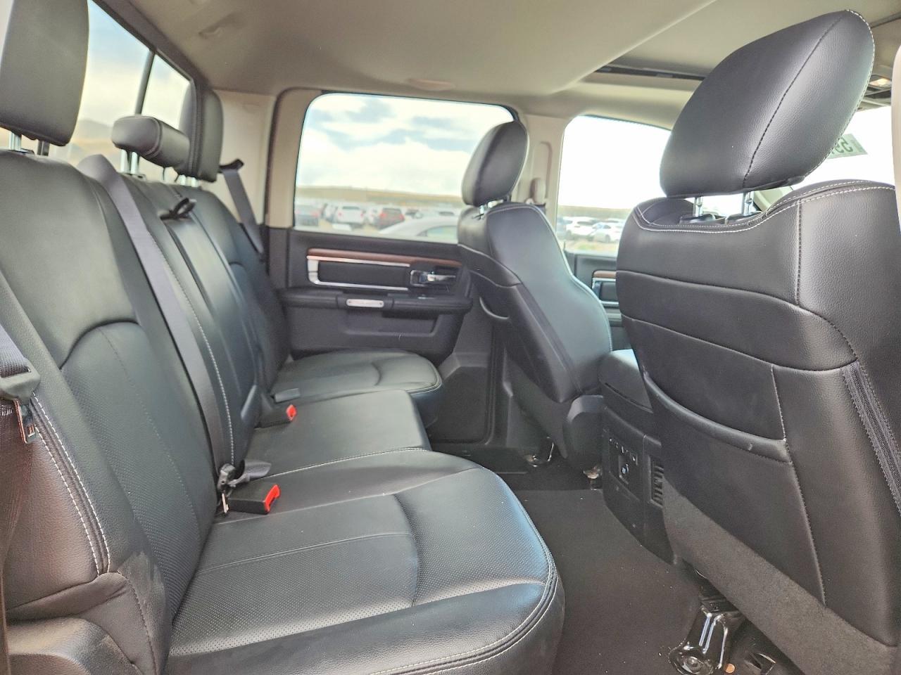2018 Ram 1500 Laramie - zdjęcie 10