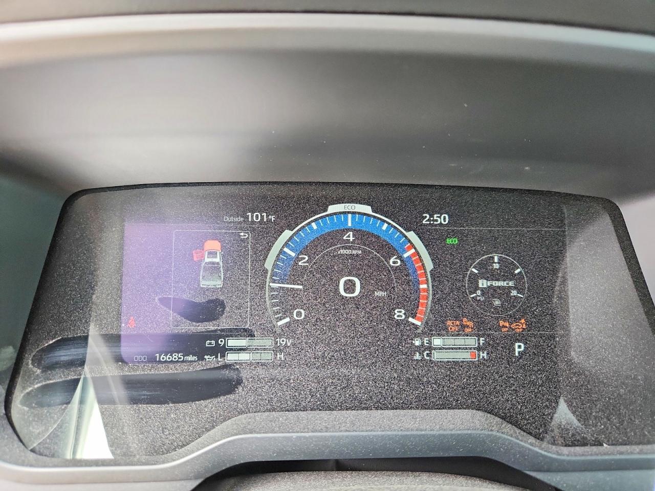 2026 Toyota Tundra Crewmax Limited - zdjęcie 9