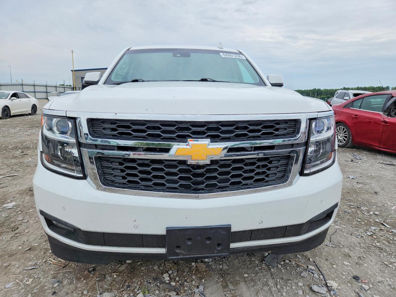 2015 Chevrolet Suburban K1500 Lt - zdjęcie 5