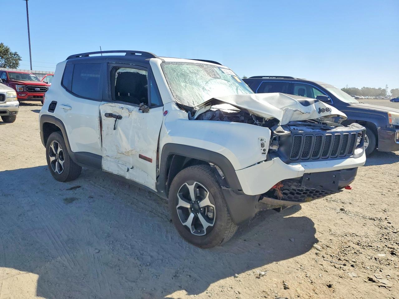 2020 Jeep Renegade Trailhawk - zdjęcie 4
