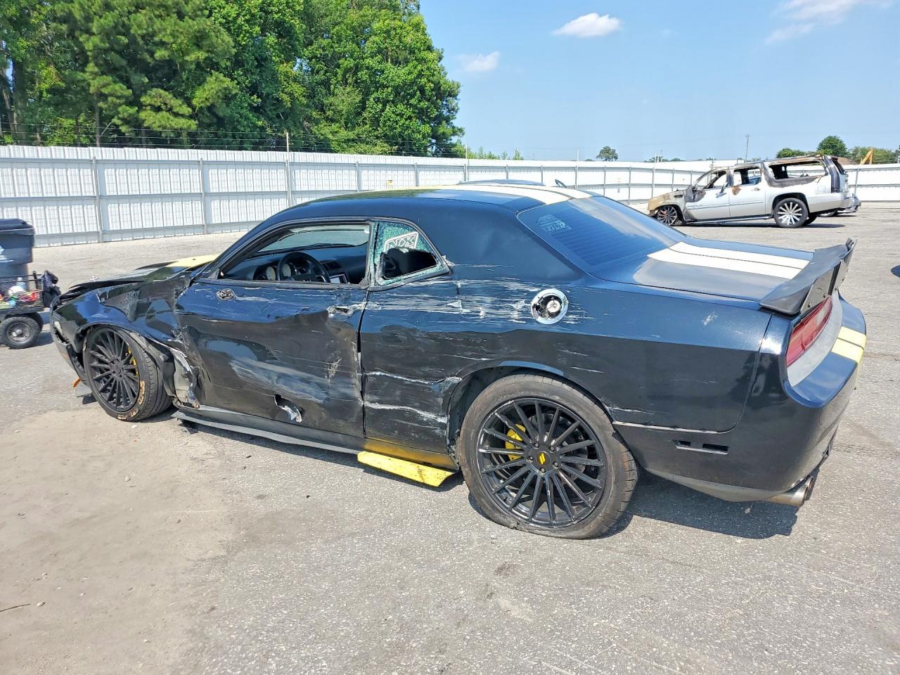 2014 Dodge Challenger Sxt - zdjęcie 2