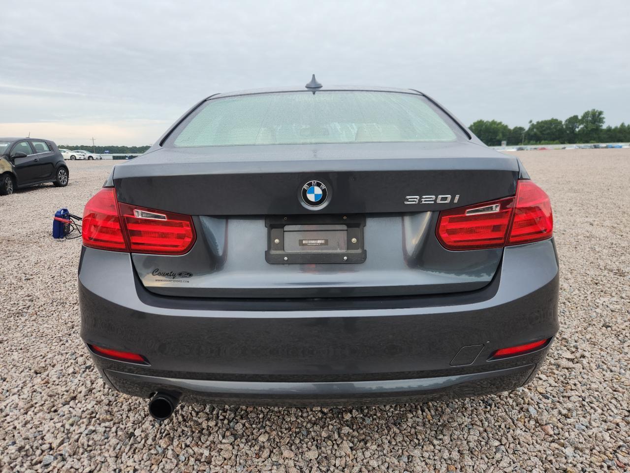 2013 BMW 320 I - zdjęcie 6