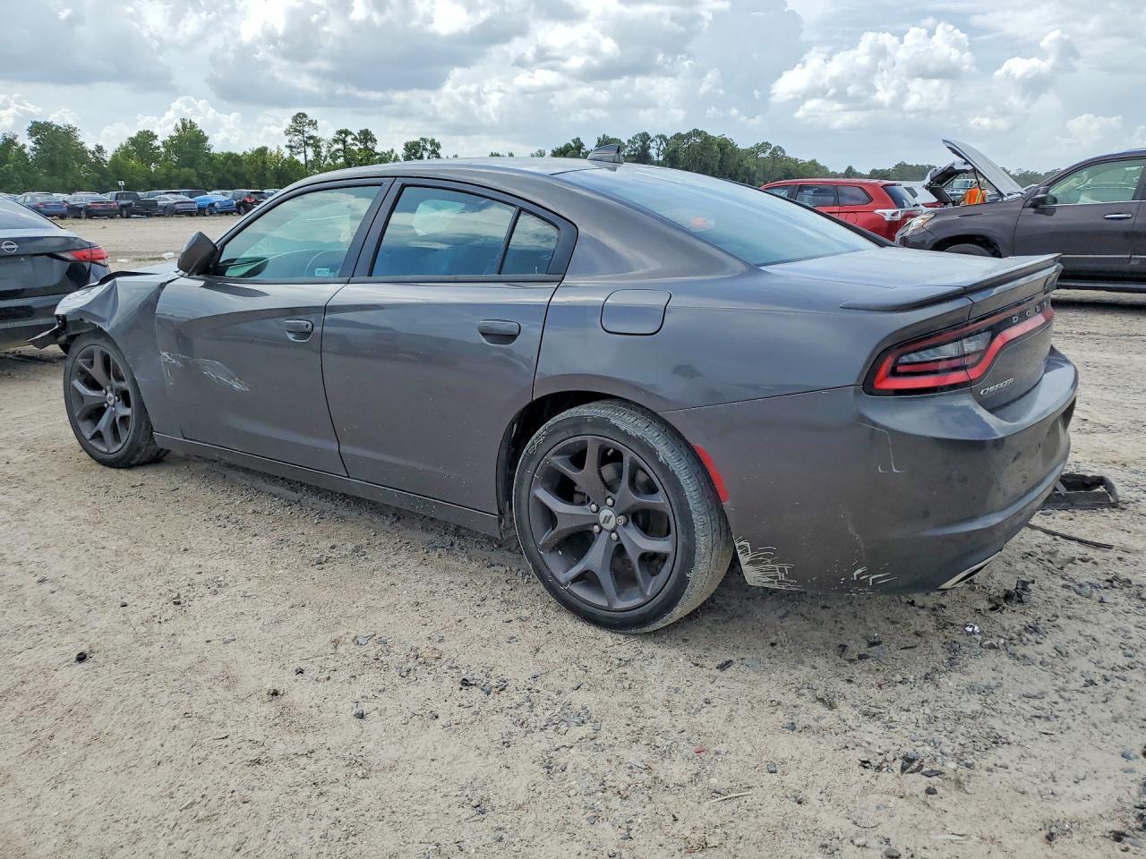 2019 Dodge Charger Sxt - zdjęcie 2