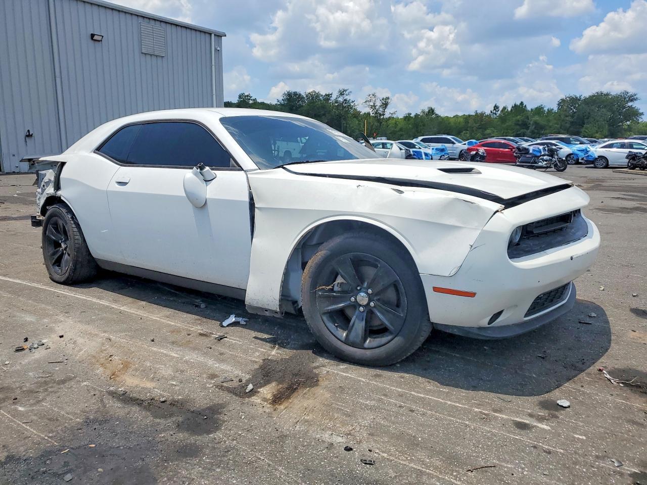 2021 Dodge Challenger Sxt - zdjęcie 4