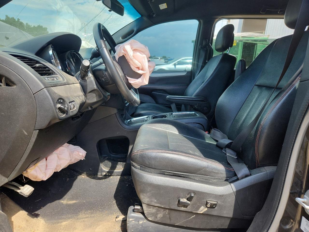 2016 Dodge Grand Caravan R/T - zdjęcie 7