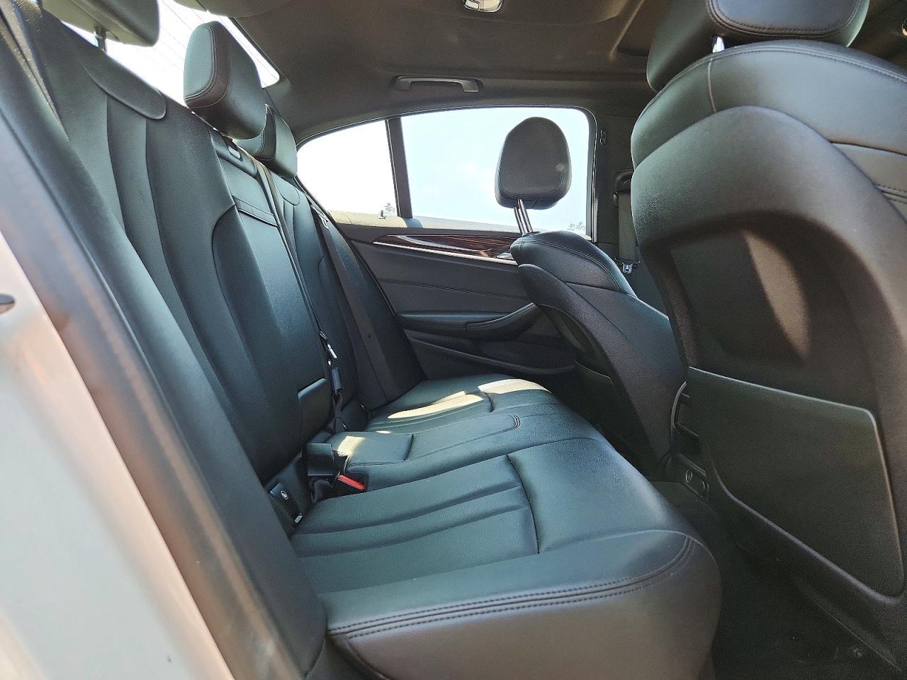 2018 BMW Seria 5 530i - zdjęcie 10