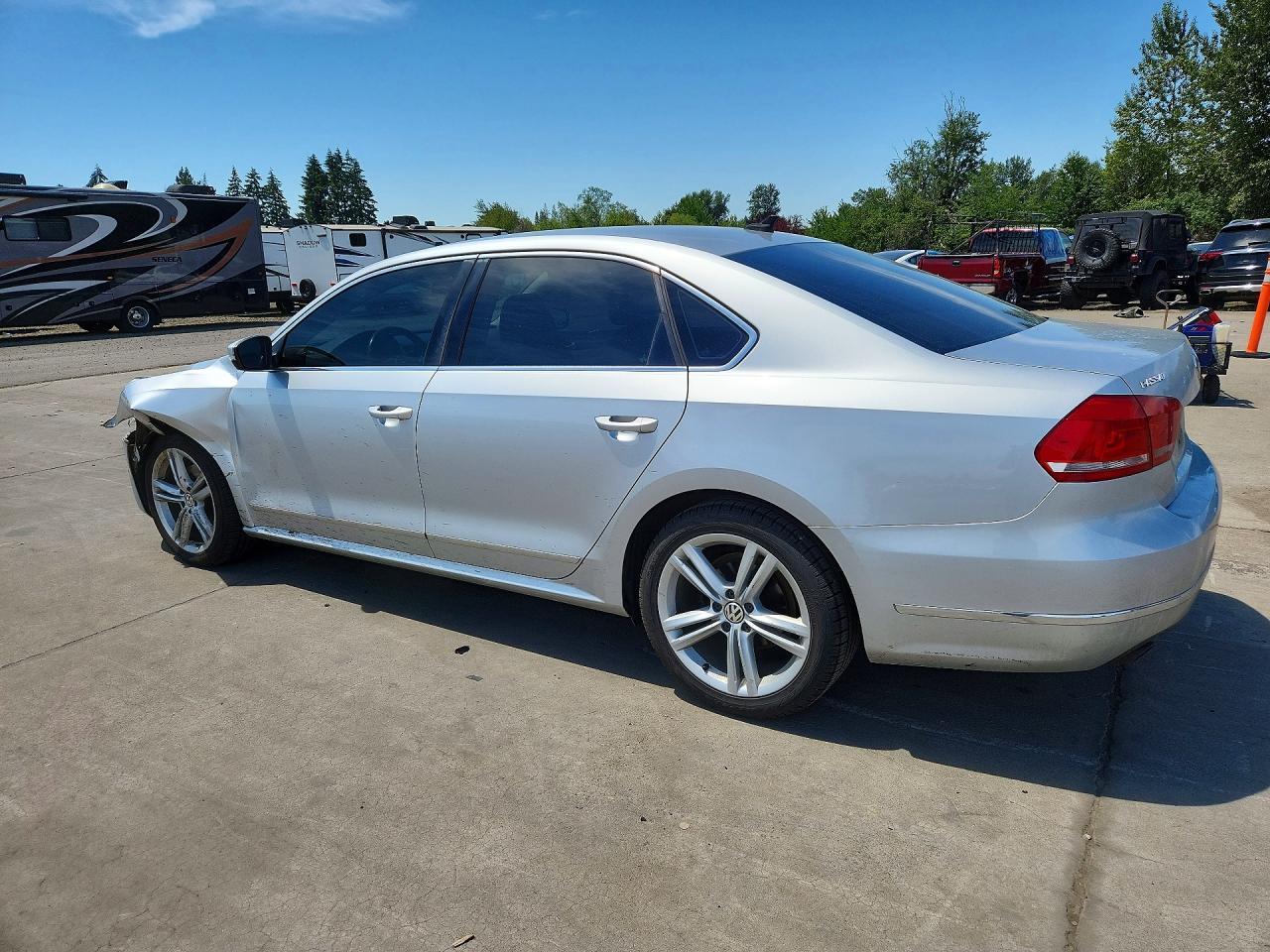 2014 Volkswagen Passat Sel - zdjęcie 2