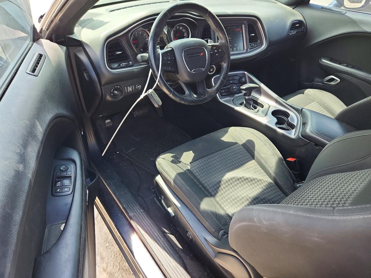 2016 Dodge Challenger Sxt - zdjęcie 8