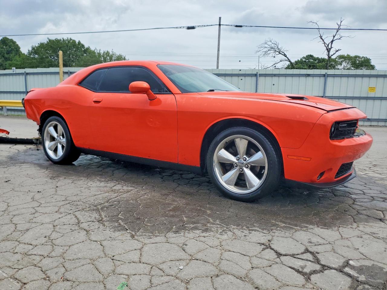 2016 Dodge Challenger Sxt - zdjęcie 4