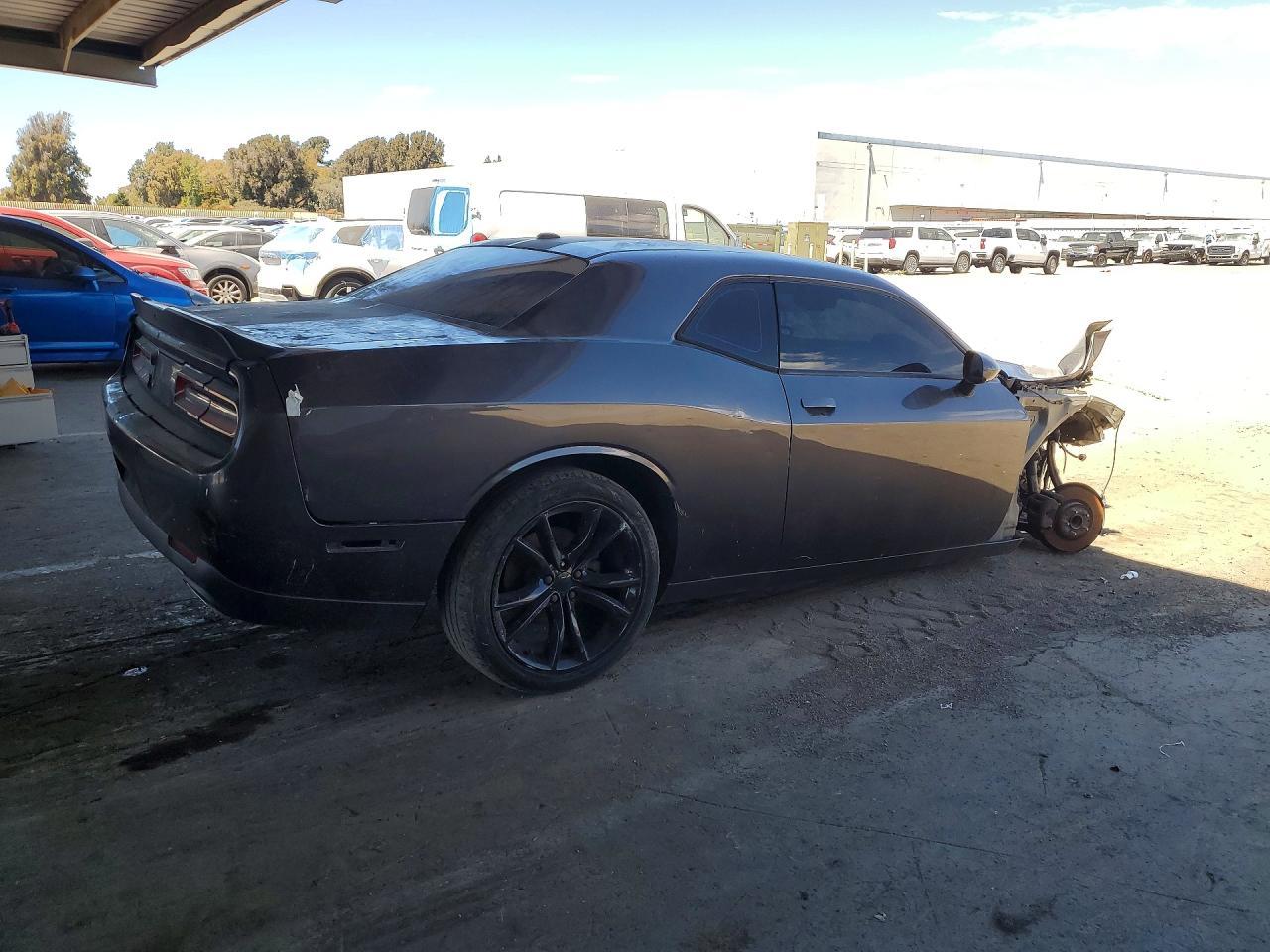 2016 Dodge Challenger Sxt - zdjęcie 3