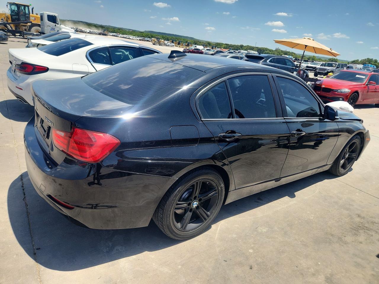 2015 BMW 320 I xDrive - zdjęcie 3
