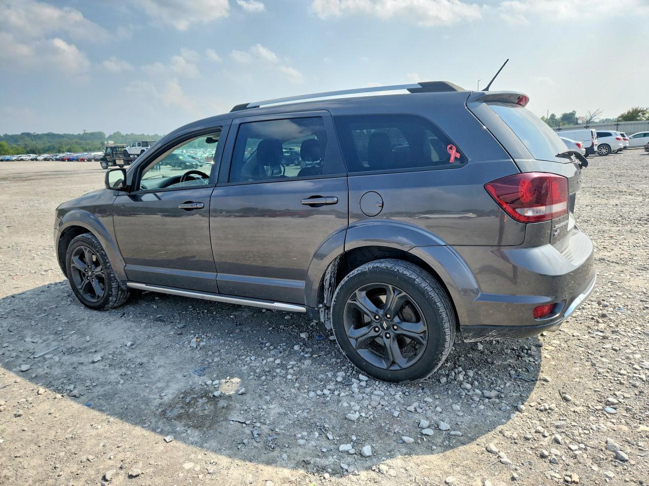 2018 Dodge Journey Crossroad - zdjęcie 2