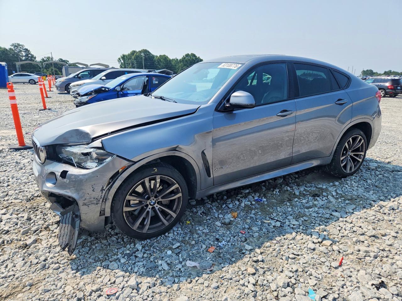 2015 BMW X6 xDrive50I - zdjęcie główne