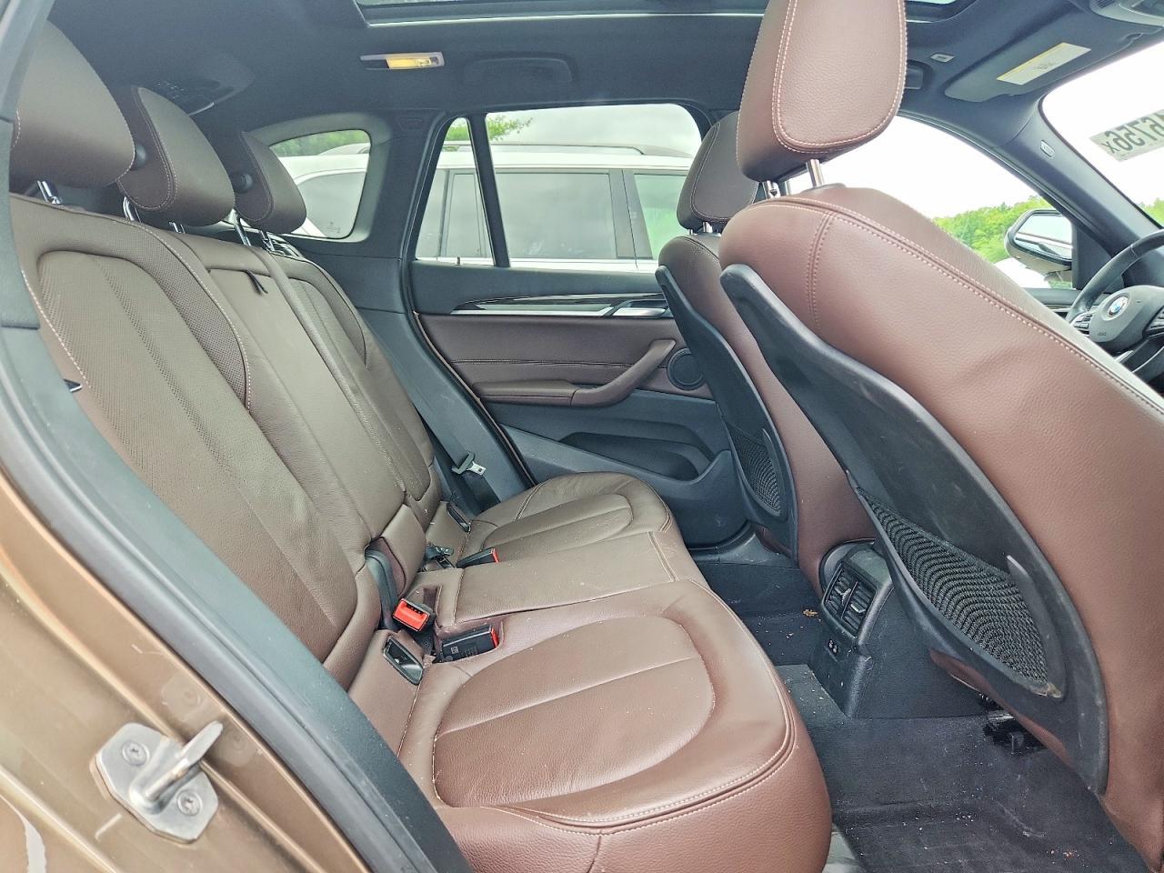 2020 BMW X1 xDrive28I - zdjęcie 11