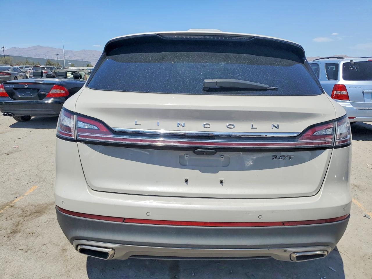 2019 Lincoln Nautilus Reserve - zdjęcie 6