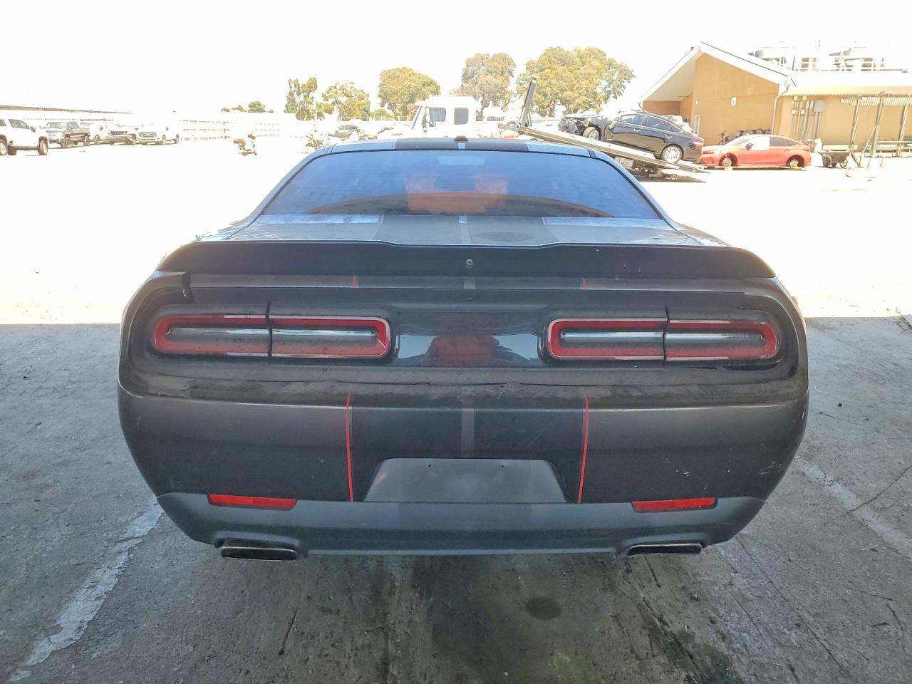 2016 Dodge Challenger Sxt - zdjęcie 6