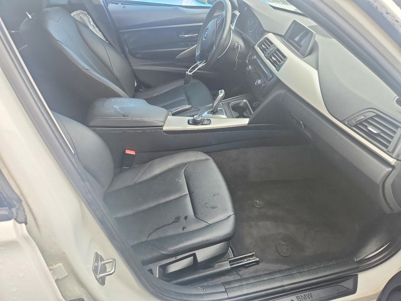 2014 BMW 320 I xDrive - zdjęcie 7