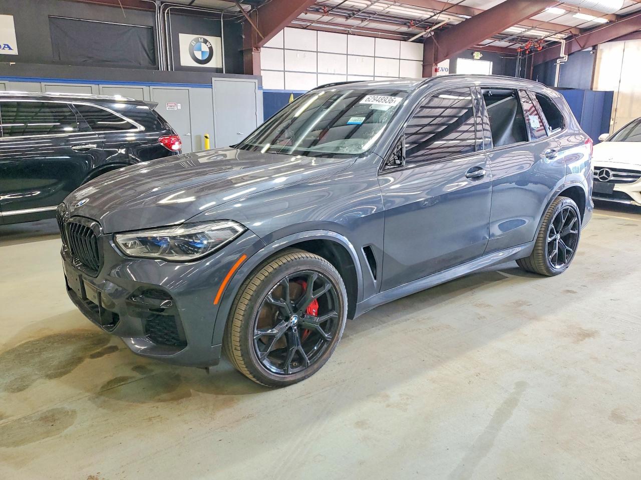2022 BMW X5 xDrive40I - zdjęcie główne