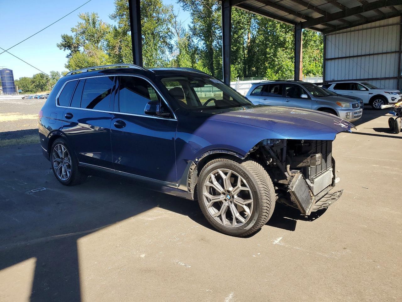 2020 BMW X7 xDrive40I - zdjęcie 4