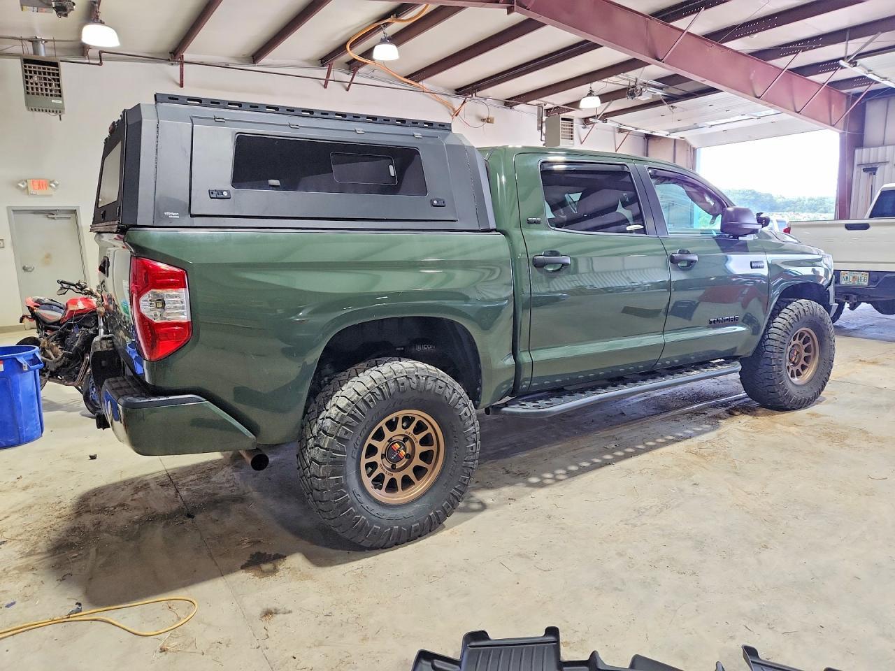 2021 Toyota Tundra Sr5 - zdjęcie 3