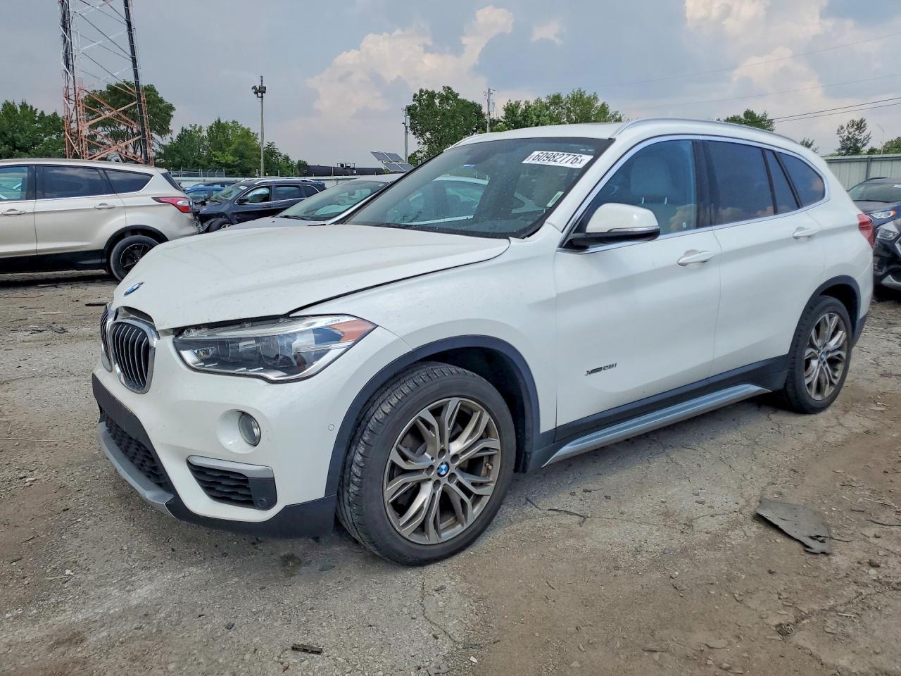 2016 BMW X1 xDrive28I - zdjęcie główne