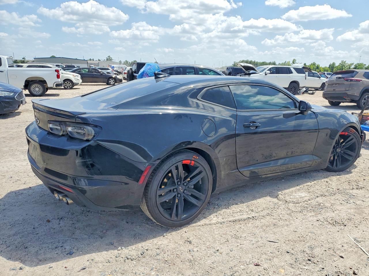 2022 Chevrolet Camaro Lt1 - zdjęcie 3
