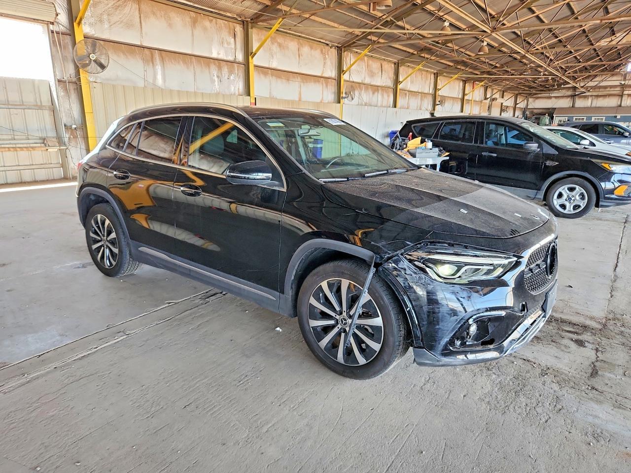 2023 Mercedes-Benz Gla 250 - zdjęcie 4