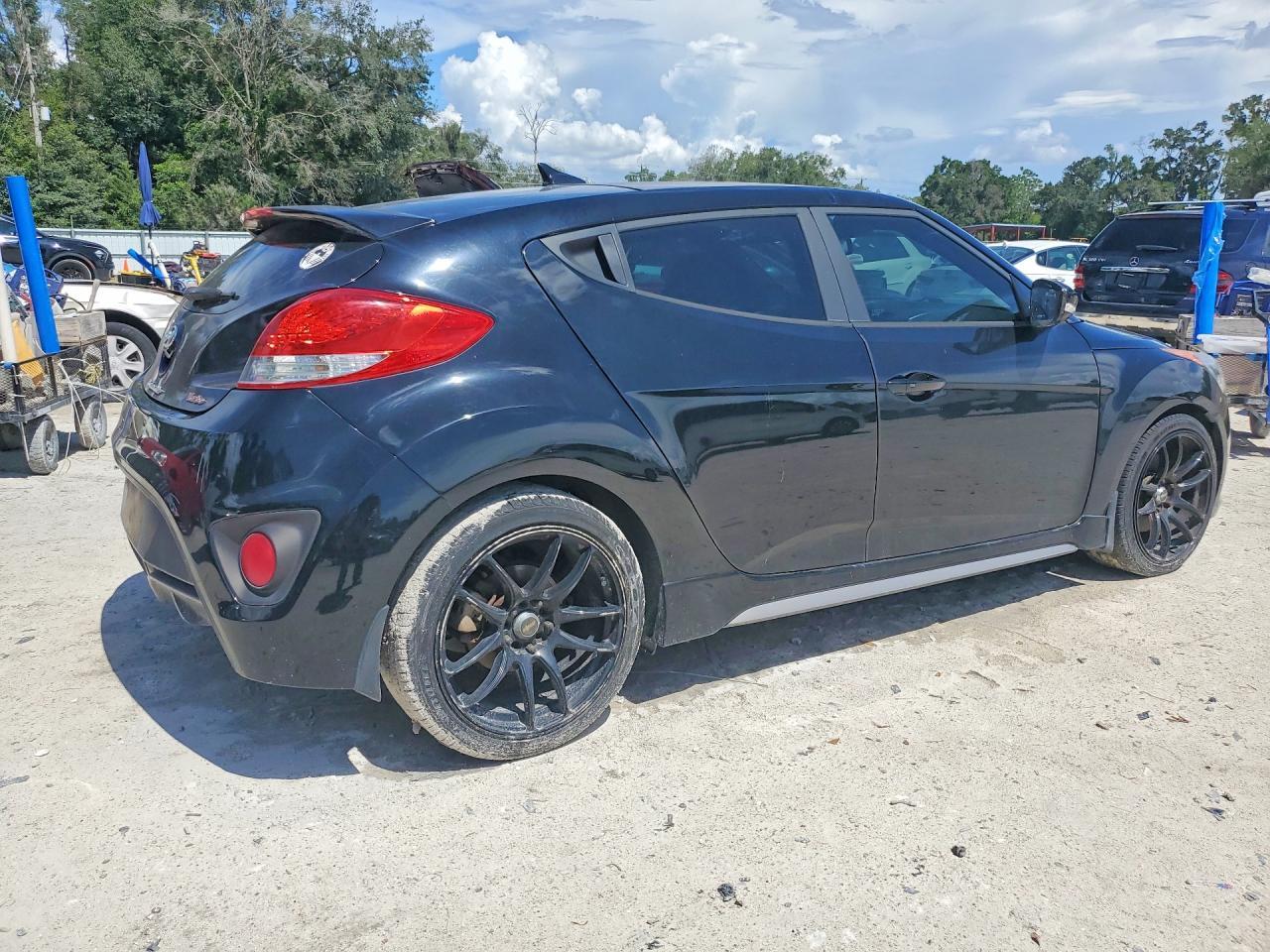 2016 Hyundai Veloster Turbo - zdjęcie 3