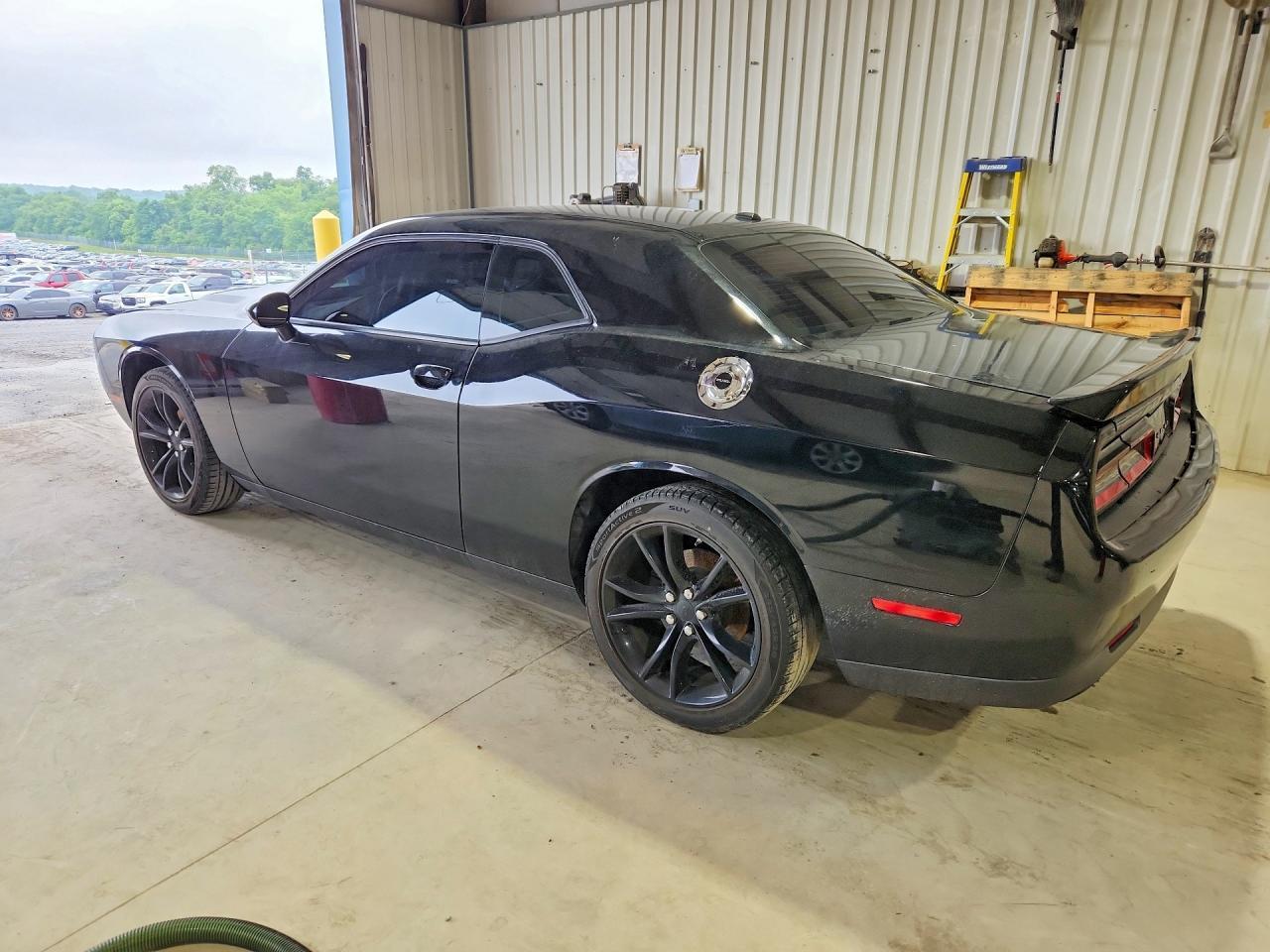 2020 Dodge Challenger Sxt - zdjęcie 2