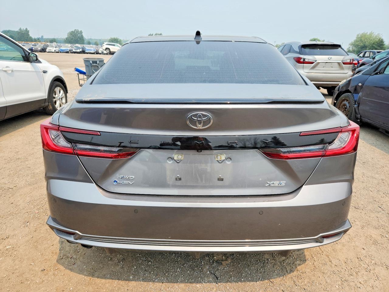 2025 Toyota Camry Xse - zdjęcie 6