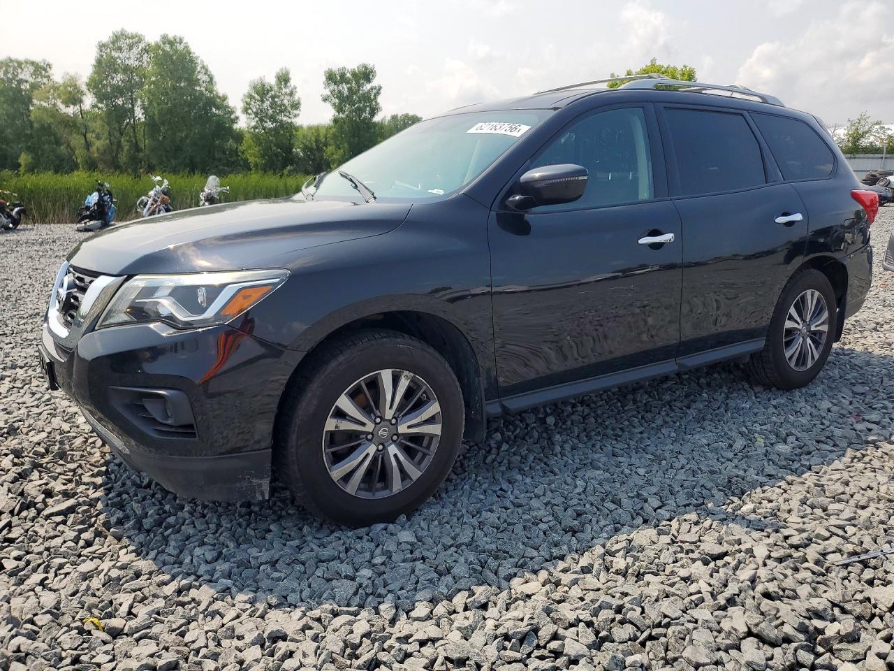 2017 Nissan Pathfinder S - zdjęcie główne