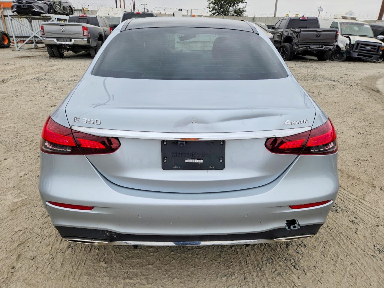 2021 Mercedes-Benz E 350 4Matic - zdjęcie 6