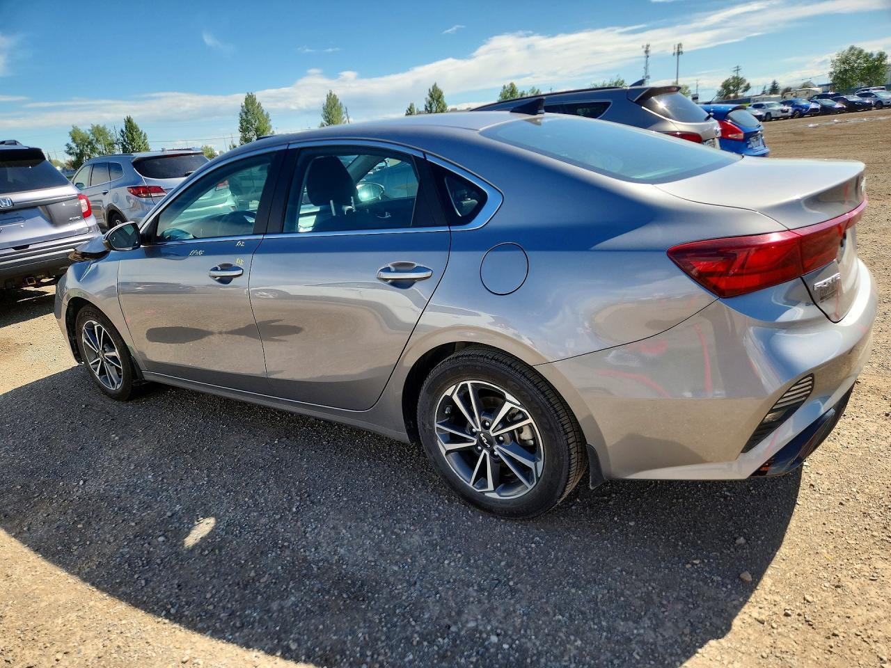 2023 Kia Forte Ex - zdjęcie 2