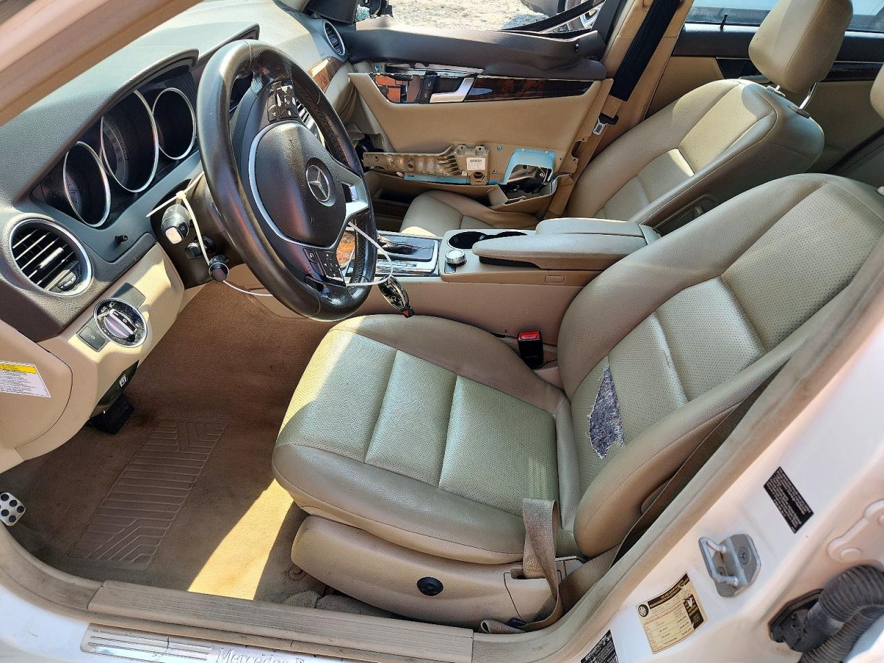 2014 Mercedes-Benz C 250 - zdjęcie 7