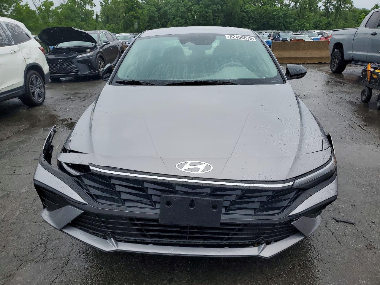 2025 Hyundai Elantra Sel Sport - zdjęcie 5