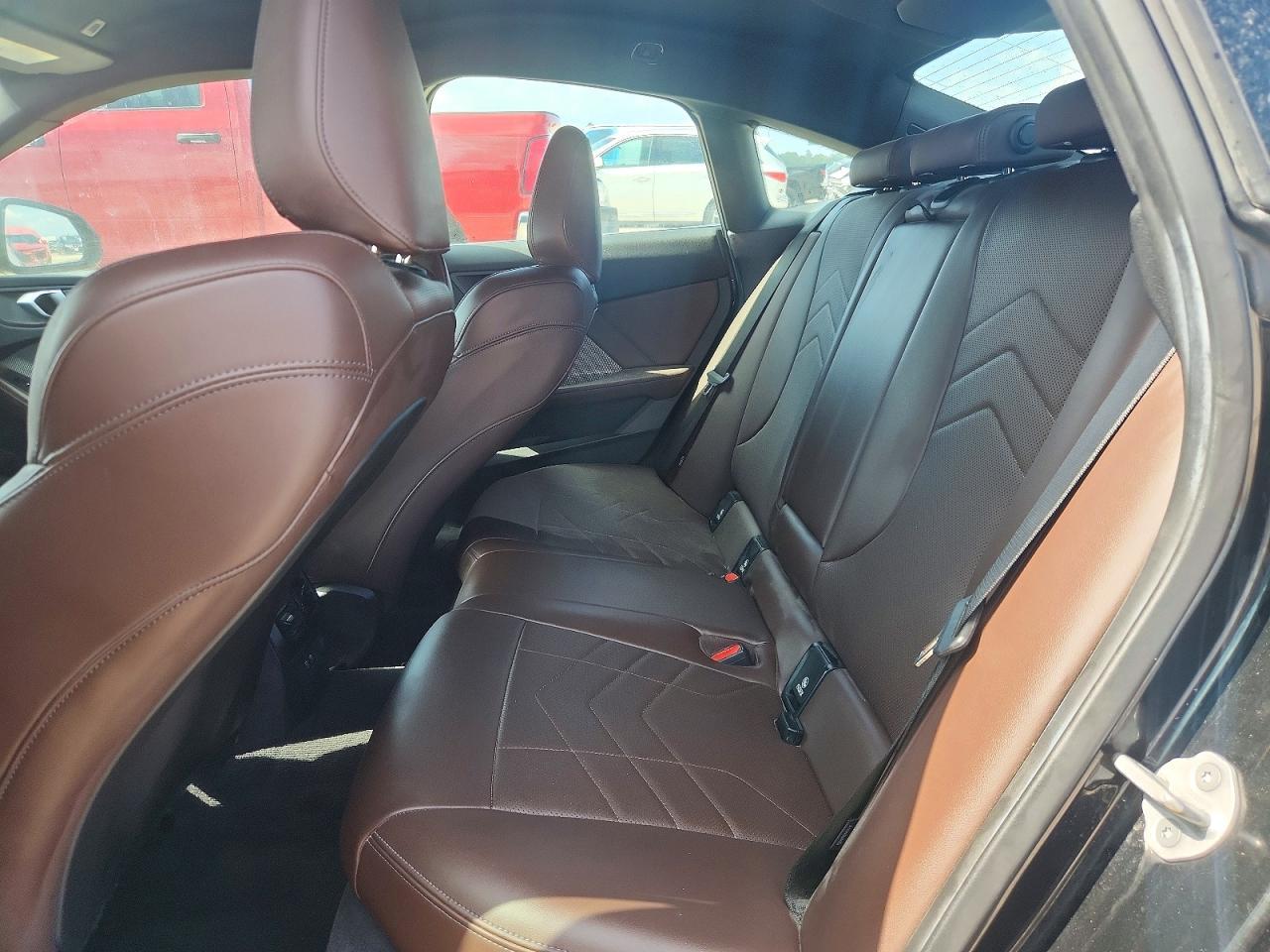 2025 BMW 228Xi - zdjęcie 10