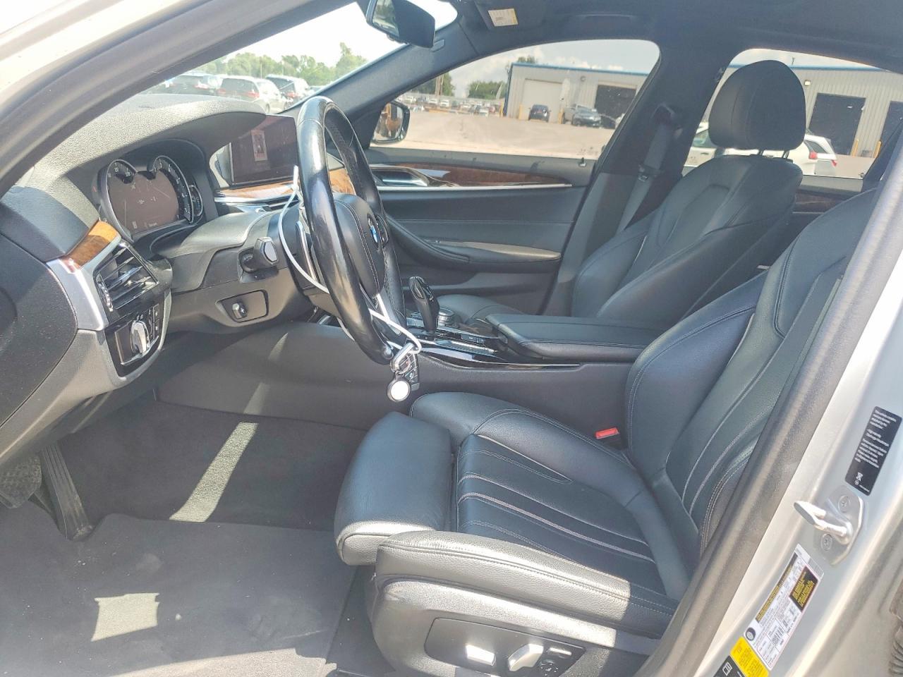 2019 BMW 530 Xi - zdjęcie 7