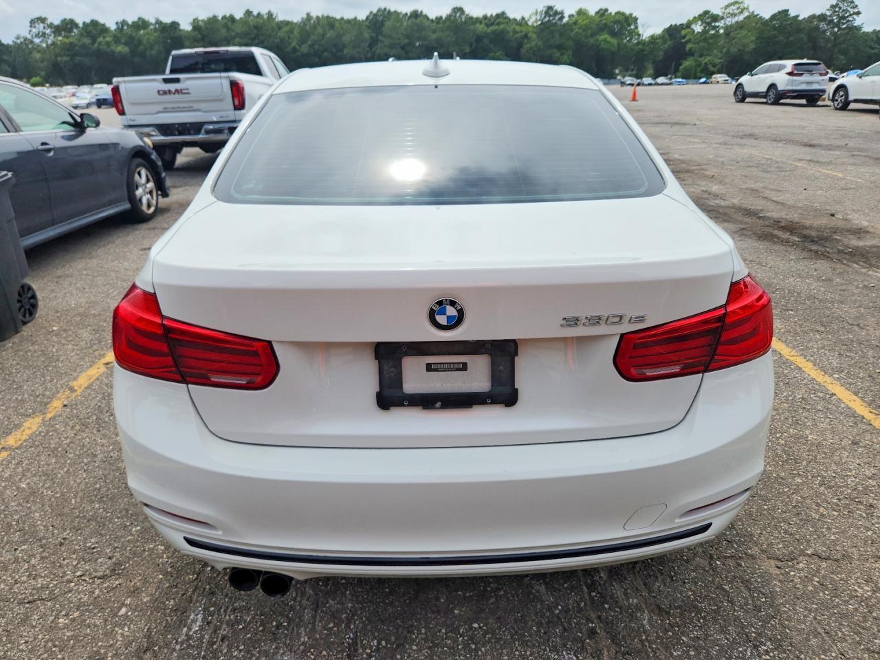 2018 BMW 330E - zdjęcie 6